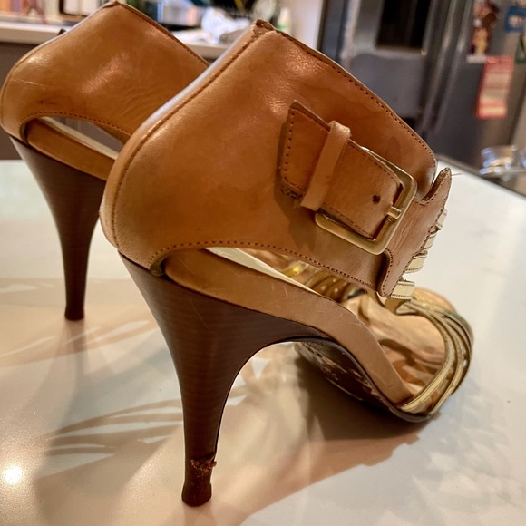 Cole Haan gold strappy heels with Nike air technology for ultimate comfort - Picture 6 of 11